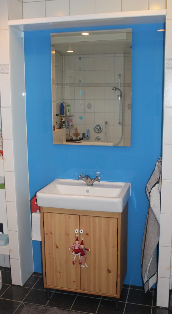 Innenausbau-Duschen-Küchenrückwände