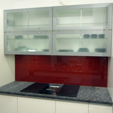 Innenausbau-Duschen-Küchenrückwände