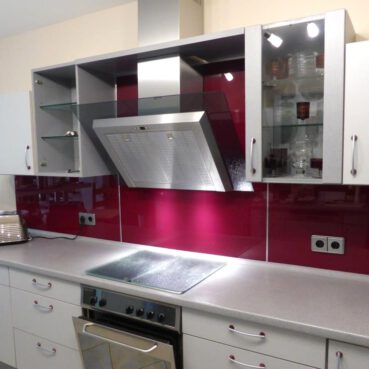 Innenausbau-Duschen-Küchenrückwände