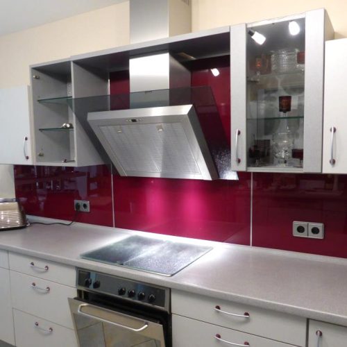 Innenausbau-Duschen-Küchenrückwände