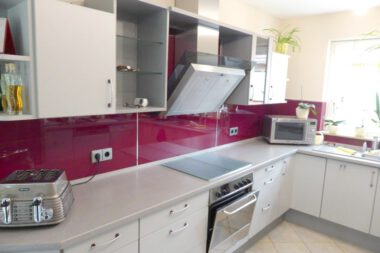 Innenausbau-Duschen-Küchenrückwände