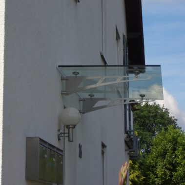 Glasvordach [Kundenobjekt]