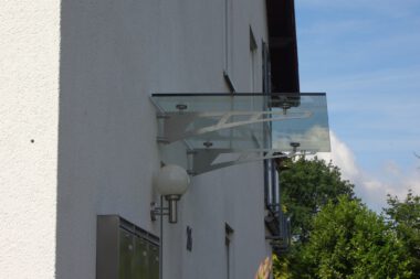 Glasvordach [Kundenobjekt]