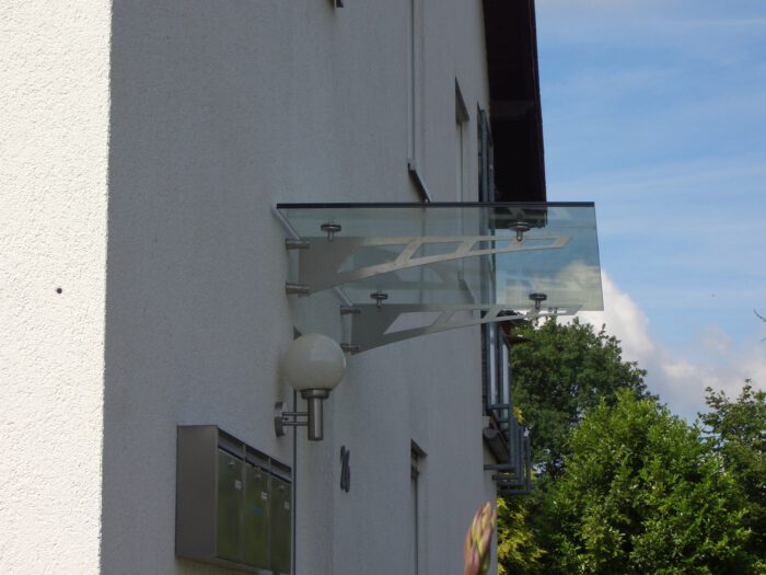 Glasvordach [Kundenobjekt]