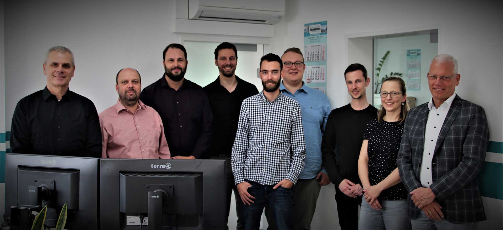 Das Team von Glas Odenkirchen im Büro